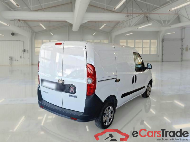 FIAT DOBLÒ CARGO / 2014 / 4P / VETT. FURGONATA CH1 LOUNGE 1.6 MJET 105CV E6D-F SeS #2