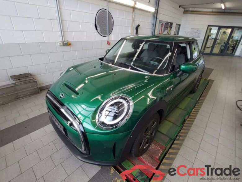 MINI Mini 3-trg. (F56)(2013->) DE - LimS3 SE, Cooper SE Classic Trim, (Facelift 2) 2021 - 2024 #1