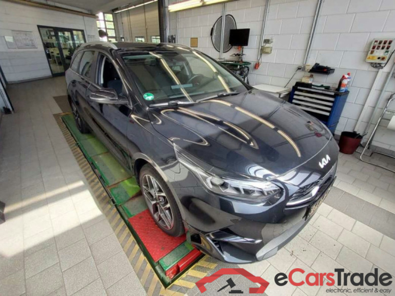 Kia Ceed Sportswagon (CD)(2018->2025) DE - Kb5 1.5 T-GDI EU6d, Spirit, (Facelift) 2021 - 2024 #2