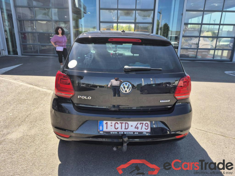 VOLKSWAGEN Polo Trendline 1.0  BlueMotion Technology 55 kW (75 ch) 5 vitesses manuel #4