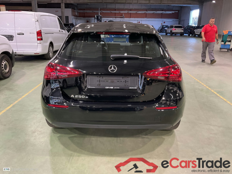 MERCEDES-BENZ A-CLASS 1.3 A 250 E BUSINESS LINE DCT #5