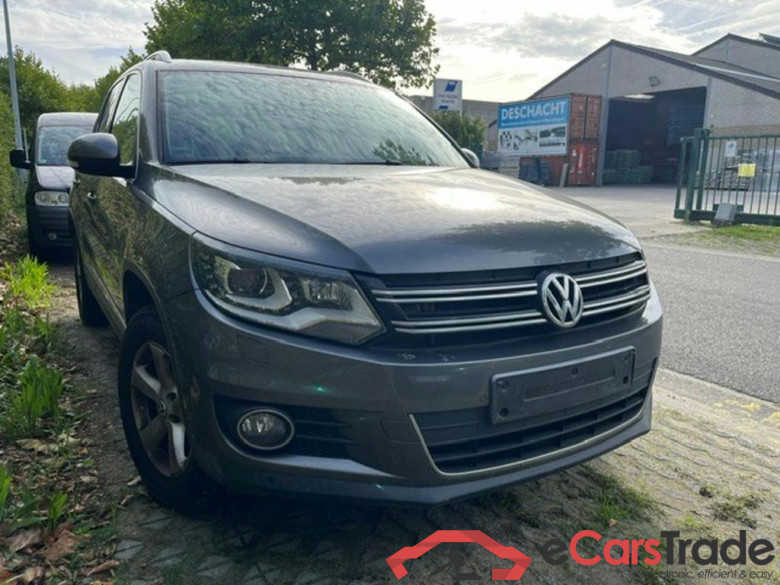 VOLKSWAGEN Tiguan Sport & Style 2.0 TDI BlueMotion Technology 103 kW (140 ch) 6 vitesses manuel #2