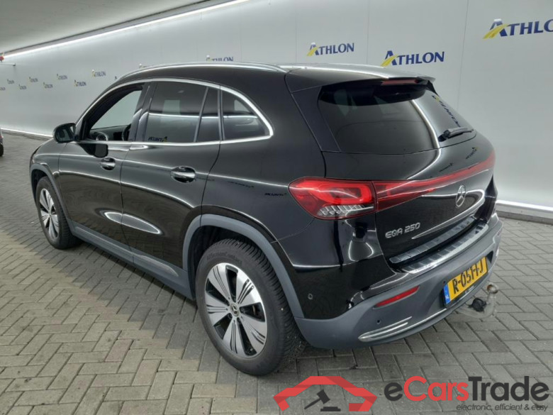 MERCEDES-BENZ EQA 250 Business Solution Luxury auto 5D 140kW #4