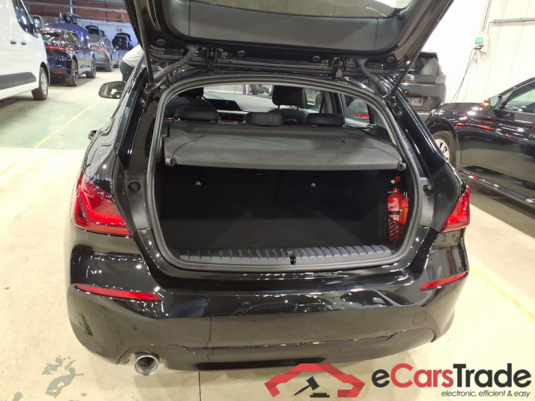 BMW 1 SERIES HATCH 1.5 116D (85KW) #3