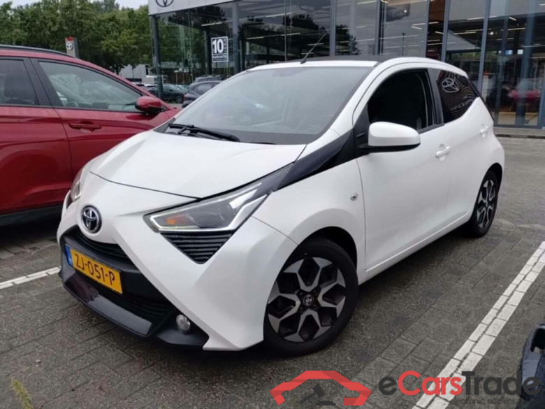 TOYOTA Aygo 1.0 VVT-i x-cite #1