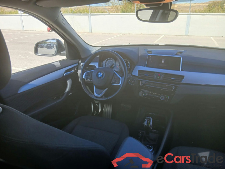 BMW X1 / 2019 / 5P / todoterreno sDrive18dA Corporate #3