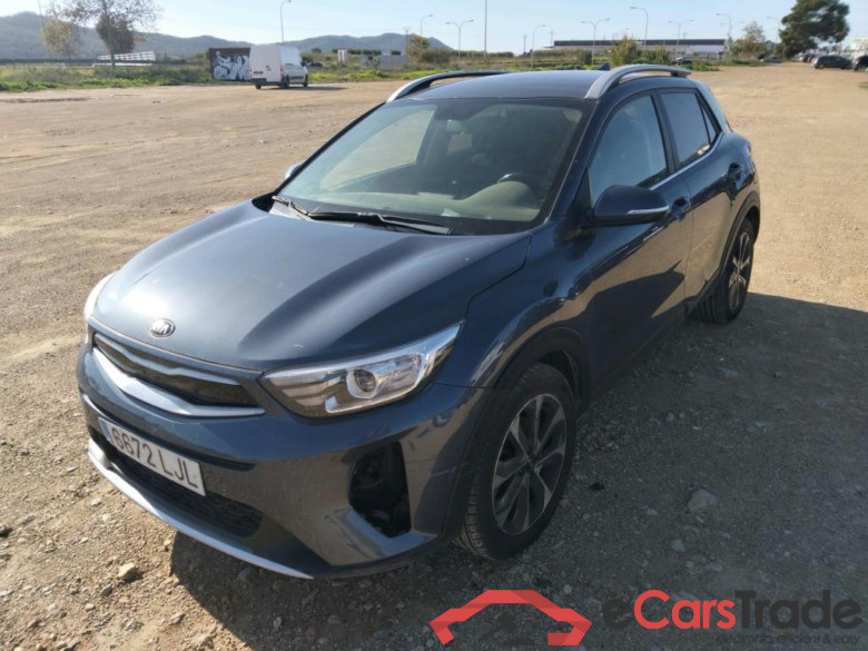 KIA Stonic / 2017 / 5P / 1.0 T-GDi Drive 100 #1