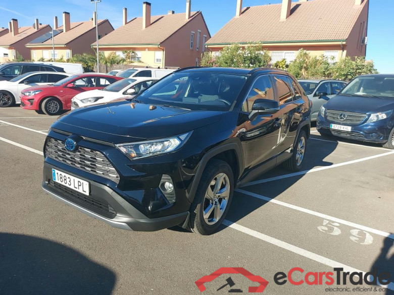 TOYOTA Rav4 / 2018 / 5P / todoterreno 2.5l 220H Advance #1