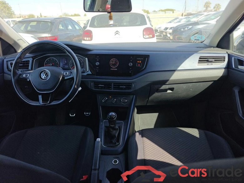 VOLKSWAGEN Polo / 2017 / 5P / berlina con portón United 1.0 TSI 81kW (110CV)(SP) #3