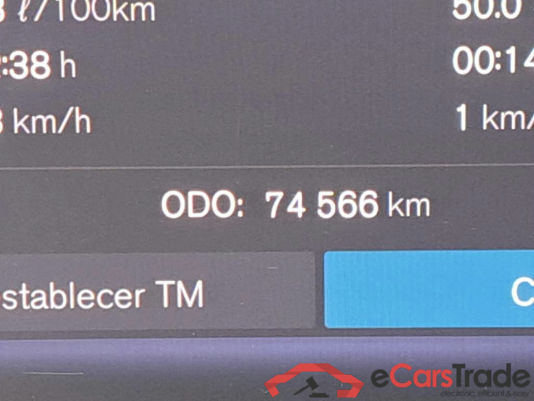 VOLVO XC60 / 2017 / 5P / todoterreno 2.0 B4 D Momentum Pro Auto #5