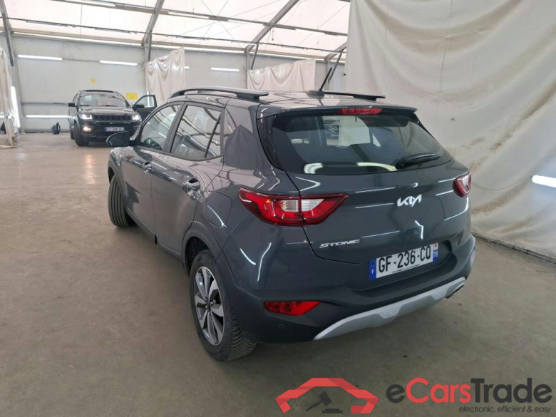 KIA Stonic / 2020 / 5P / SUV 1.0 T-GDI 120 MHEV ACTIVE DCT7 #2