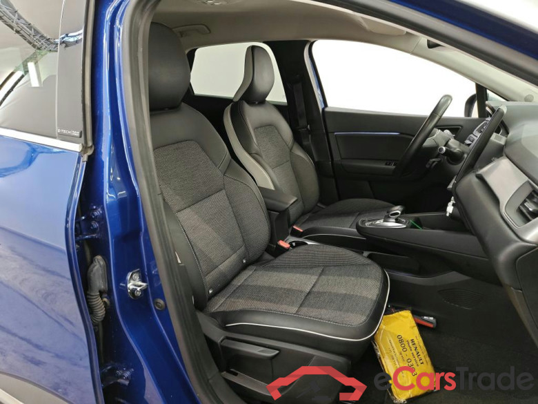 Renault Captur E-TECH Plug-in Hybrid 160 Intens 5d #3