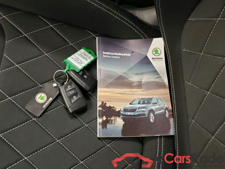 Škoda Karoq 1.5 TSI Greentech DSG Sportline Business 5d #4