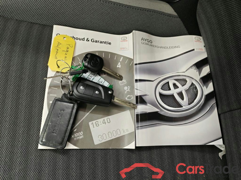 Toyota Aygo 1.0 VVT-i x-first 5d + Canvas dak #4