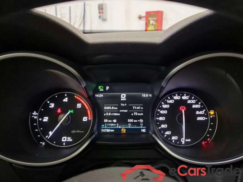 ALFA ROMEO STELVIO / 2017 / 5P / SUV 2.2 TURBO DIESEL 160CV BUSINESS AT8 RWD #4