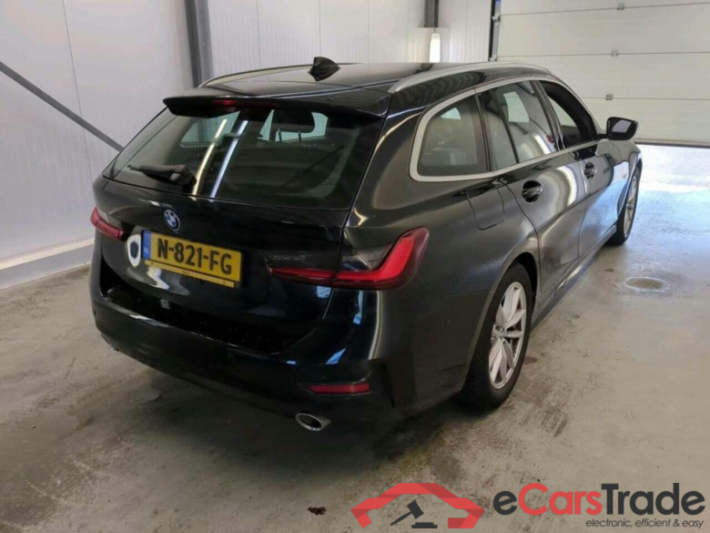 BMW 3-serie Touring 320e Bns Ed.P #2