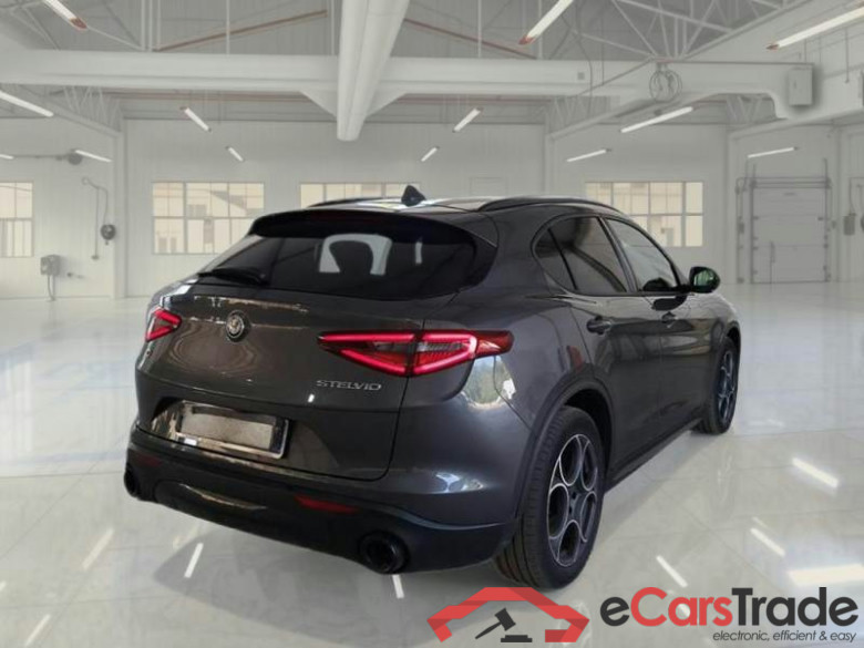 ALFA ROMEO STELVIO / 2017 / 5P / SUV 2.2 TD 190 CV SPRINT AT8 Q4 #2