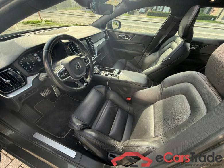VOLVO V60 PHEV 2.0 T8 AWD R-Design Geartronic #5