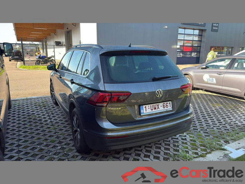 VOLKSWAGEN Tiguan ComfortLine #3