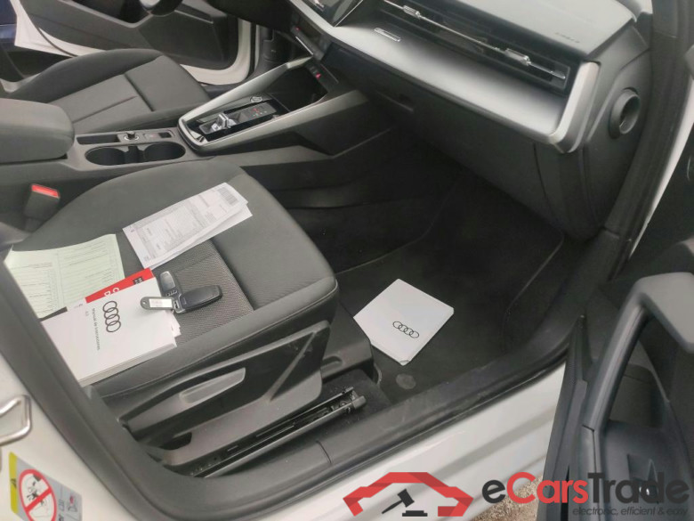 AUDI A3 / 2020 / 5P / berlina con portón Sportback 30 TFSI 81kW (110CV) S tronic #6