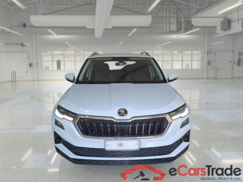 SKODA Karoq / 2022 / 5P / SUV 2.0 TDI 85KW EVO SCR Style DSG #6