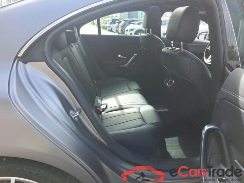 MERCEDES-BENZ CLA 2.0 CLA 200 D DCT BUSINESS SOLUTION #6