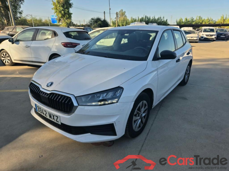 Fabia Essence 1.0 TSI 95CV MT5 6E