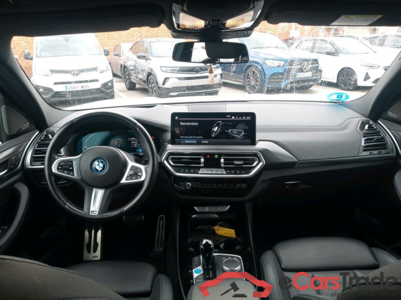 Serie iX3 Impressive 80kWh M SPORT #3