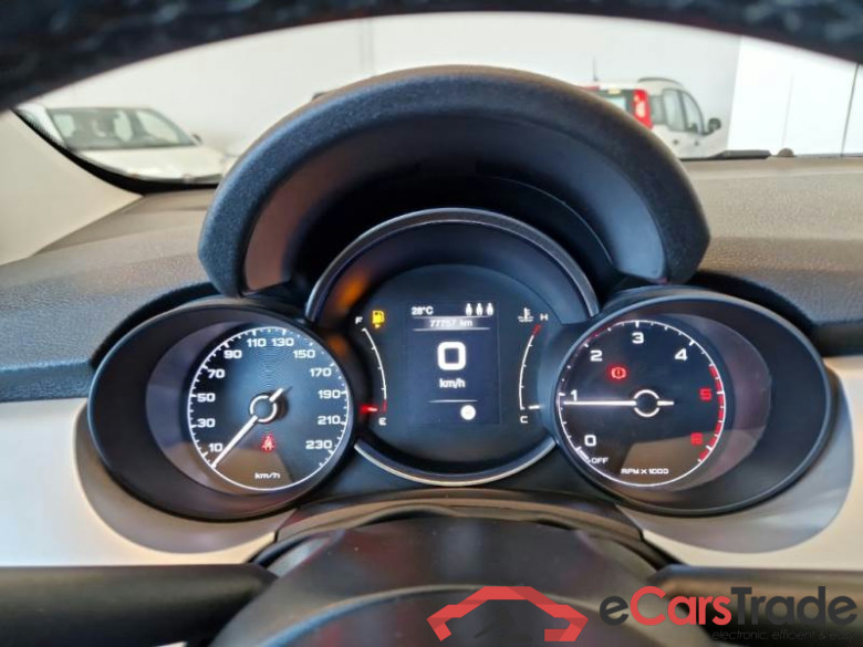 FIAT 500X / 2018 / 5P / CROSSOVER 1.3 MJET 95CV E6D CONNECT #4