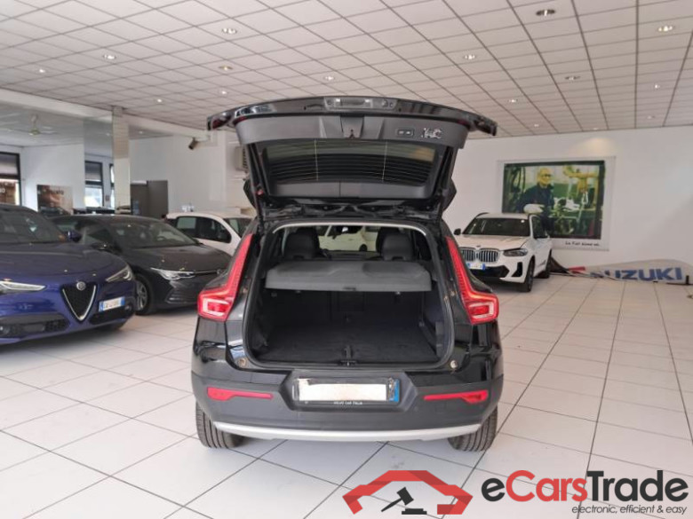 VOLVO XC40 / 2017 / 5P / SUV D3 GEARTRONIC BUSINESS PLUS #5