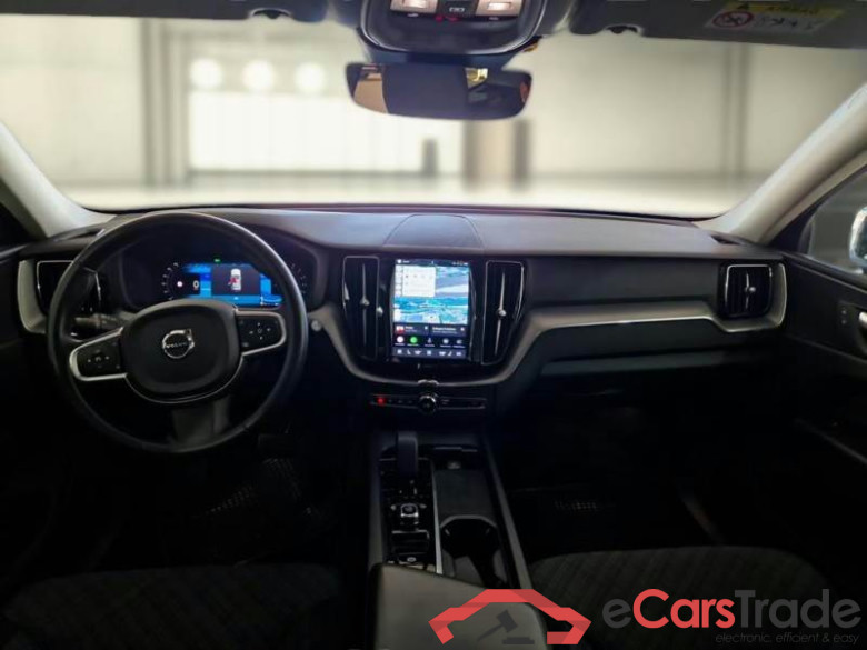 VOLVO XC60 / 2021 / 5P / SUV B4 D AWD automatico Core #3