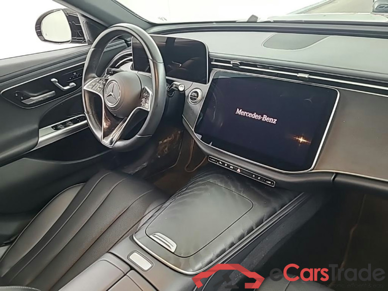 MERCEDES-BENZ E-Klasse Limousine E 300 e Luxury Line 4D 230kW #6