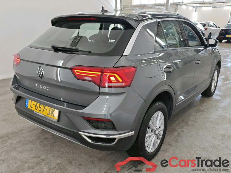 Volkswagen T-Roc 1.5 TSI 110kW DSG Style Business 5d #2