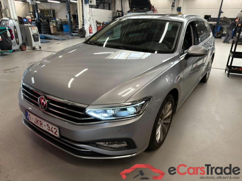 VOLKSWAGEN Passat Variant Dsl SW 1.6 TDi SCR Elegance Business DSG