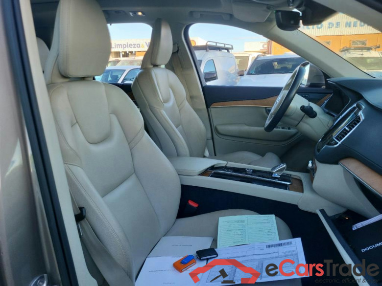 VOLVO XC90 / 2019 / 5P / todoterreno 2.0 T8 AWD Recharge Inscription Auto #6