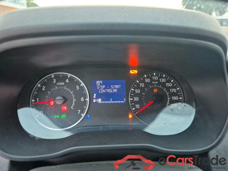DACIA Duster / 2018 / 5P / furgón derivado de turismo Essential Blue dCi 85kW (115CV) 4X4 (furgón) #4