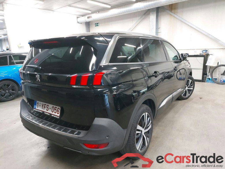 PEUGEOT - PEU 5008 BlueHDi 130PK EAT8 Allure With Two Removable Seats Third Row & Drive Assist & Safety Plus & VisioPark II With 360 Camera #2