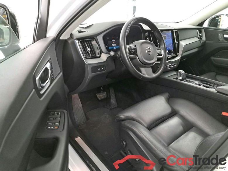 VOLVO XC60 2.0 T6 PHEV PLUS DARK AUTO 4WD #5