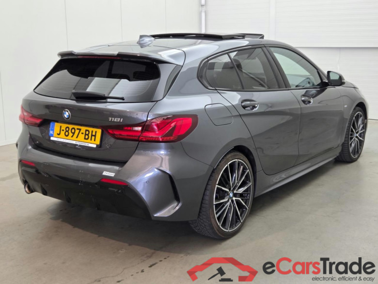 BMW 1-serie 118i Executive Edition #4