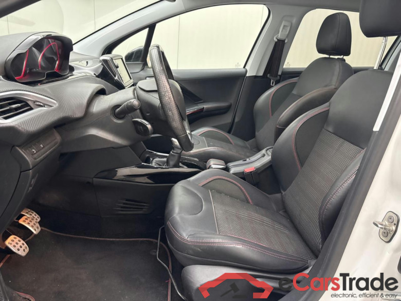PEUGEOT 2008 1.2 PureTech GT-line #5