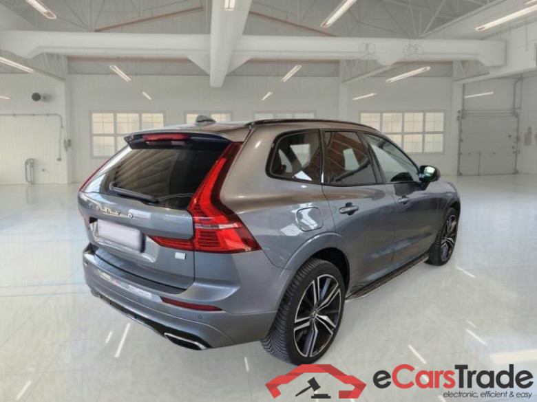 VOLVO XC60 / 2017 / 5P / SUV T6 PLUG-IN AWD AUTO RECHARGE R-DESIGN #2