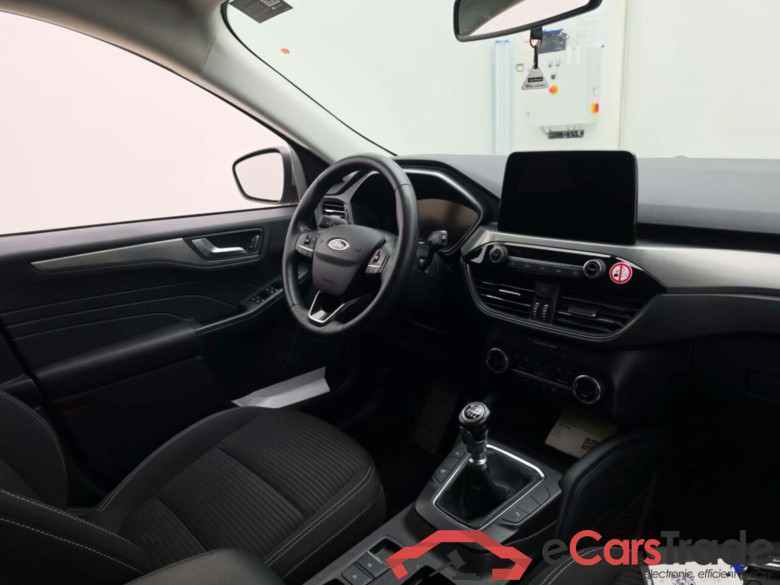 FORD KUGA 1.5 ECOBOOST TITANIUM #3
