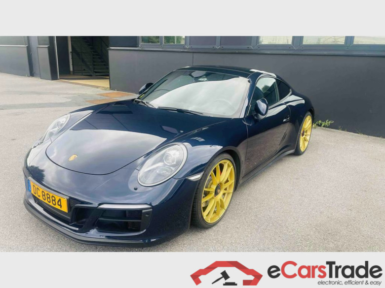 PORSCHE 911 Carrera 4 GTS 3.0 Turbo Coupé PDK