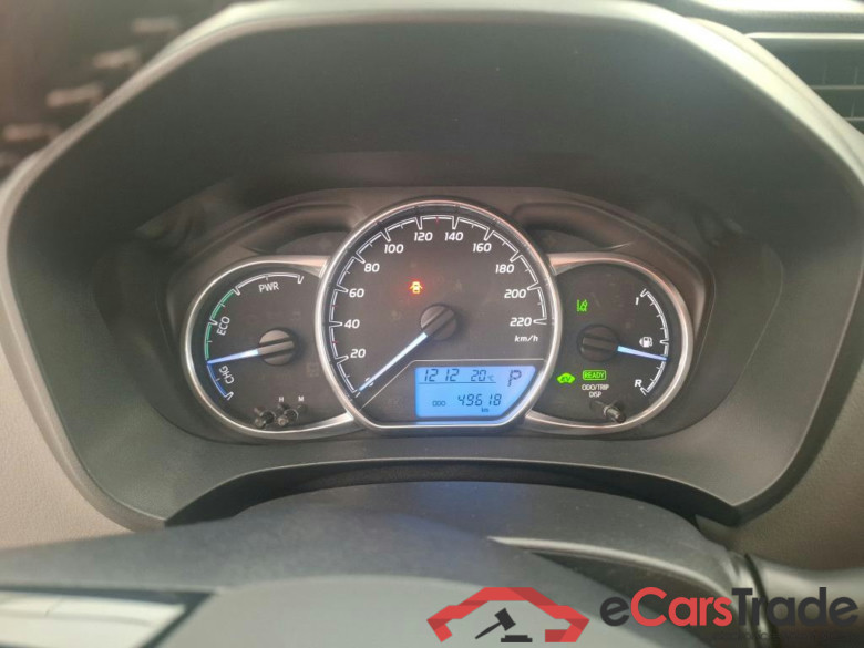 TOYOTA Yaris Hybride / 2017 / 5P / Berline 1.5 VVT-I HYBRID France Business #6