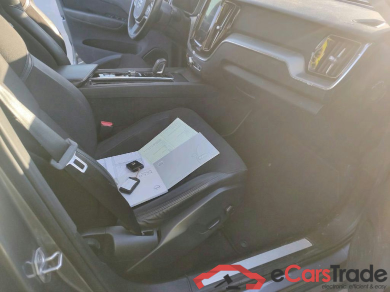 VOLVO XC60 / 2017 / 5P / todoterreno 2.0 T8 AWD Business Plus Auto #6