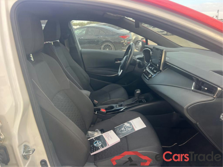 TOYOTA Corolla / 2019 / 5P / berlina con portón 1.8 125H ACTIVE TECH E-CVT #6
