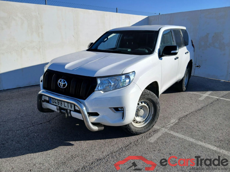 TOYOTA Land Cruiser / 2017 / 5P / todoterreno comercial 2.8 D-4D NX 2 Plazas  ## NO EXPORT ## #1