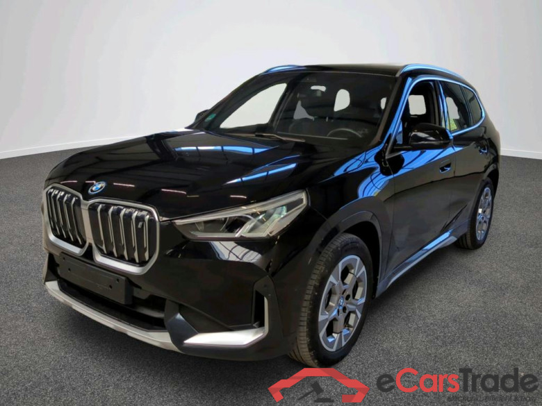 Baureihe iX1 30 xDrive xLine 64kWh #1