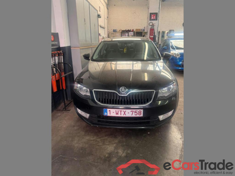 SKODA Octavia Dsl 1.6 CR TDi Ambition DSG