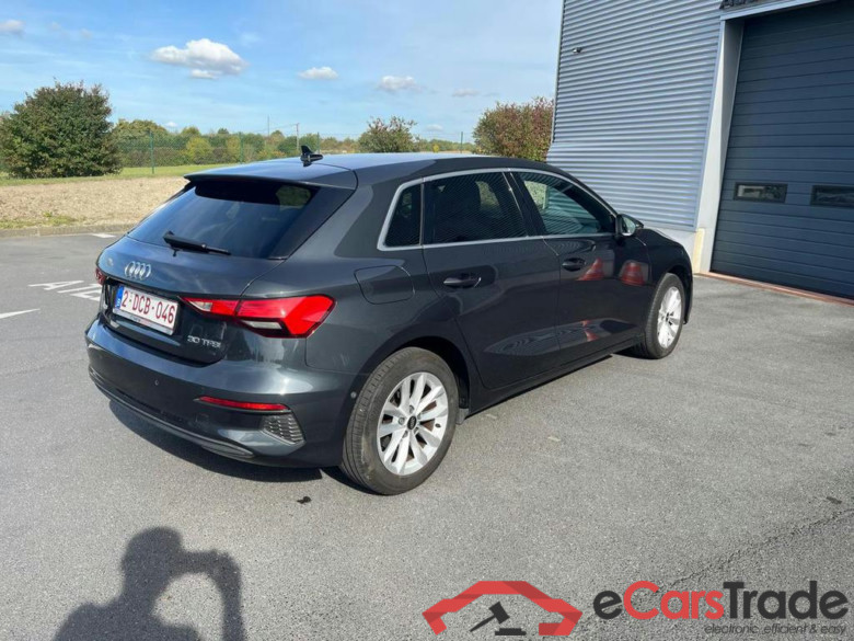 AUDI A3 Sportback 30 TFSI Attraction #5